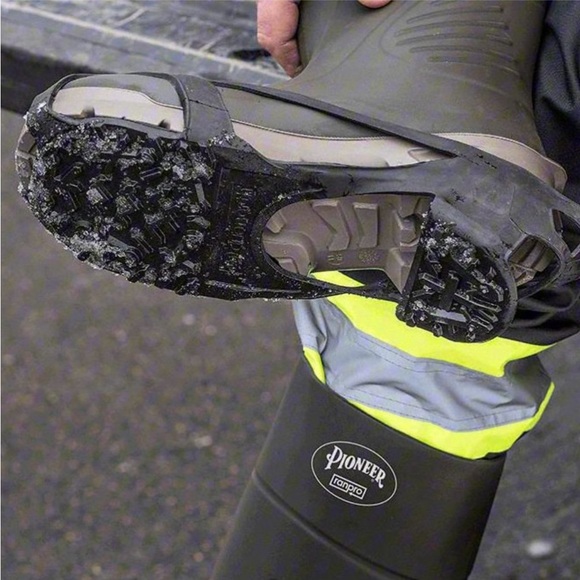 Due North•Spiked Snow & Ice Traction Aid - Picture 4 of 9